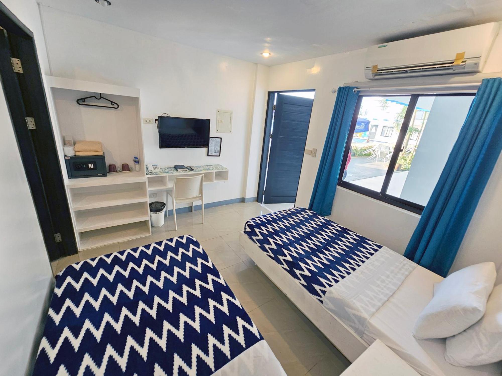 Blue Coast Beach Hotel Santa Ana  外观 照片