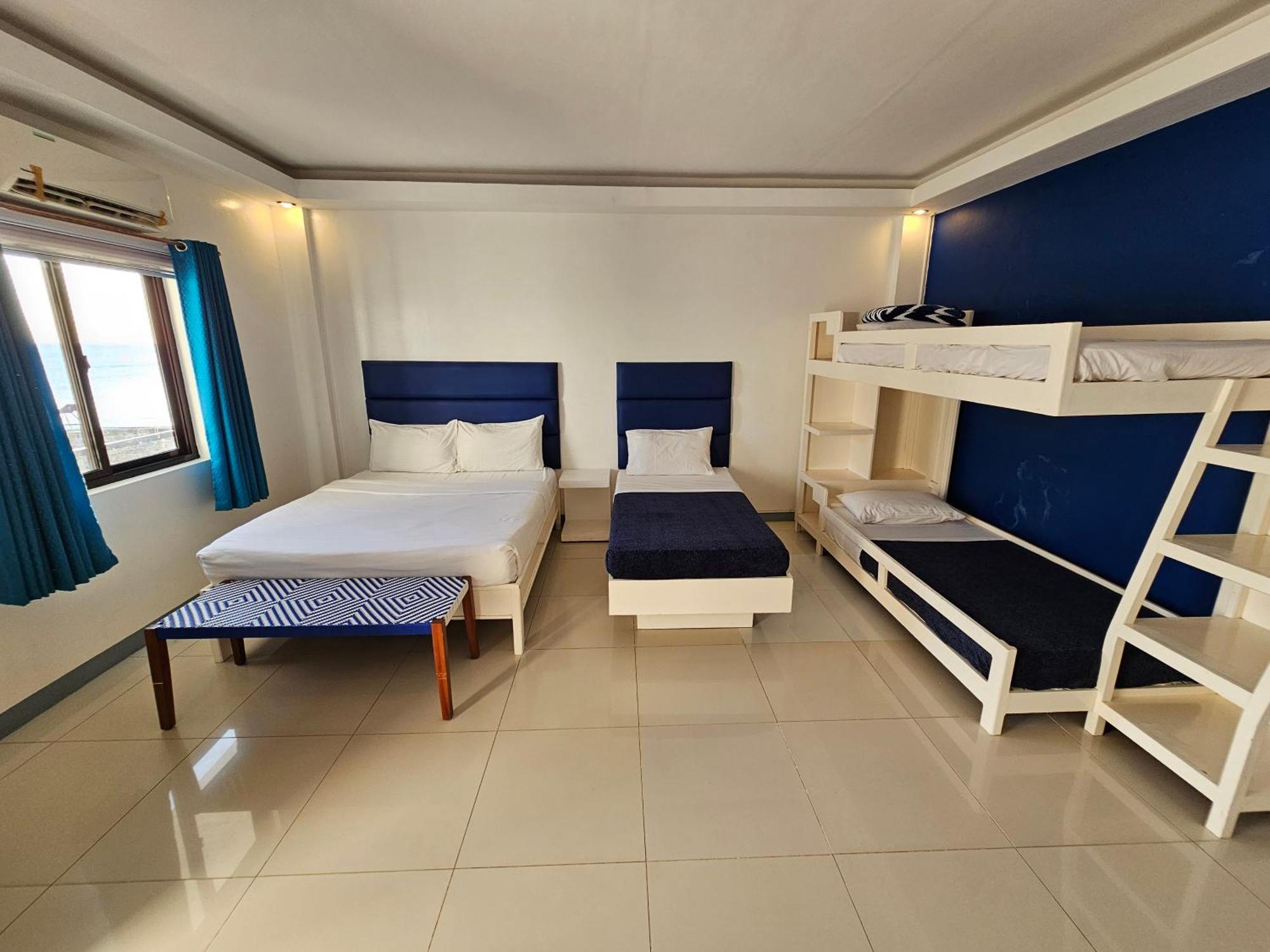 Blue Coast Beach Hotel Santa Ana  外观 照片