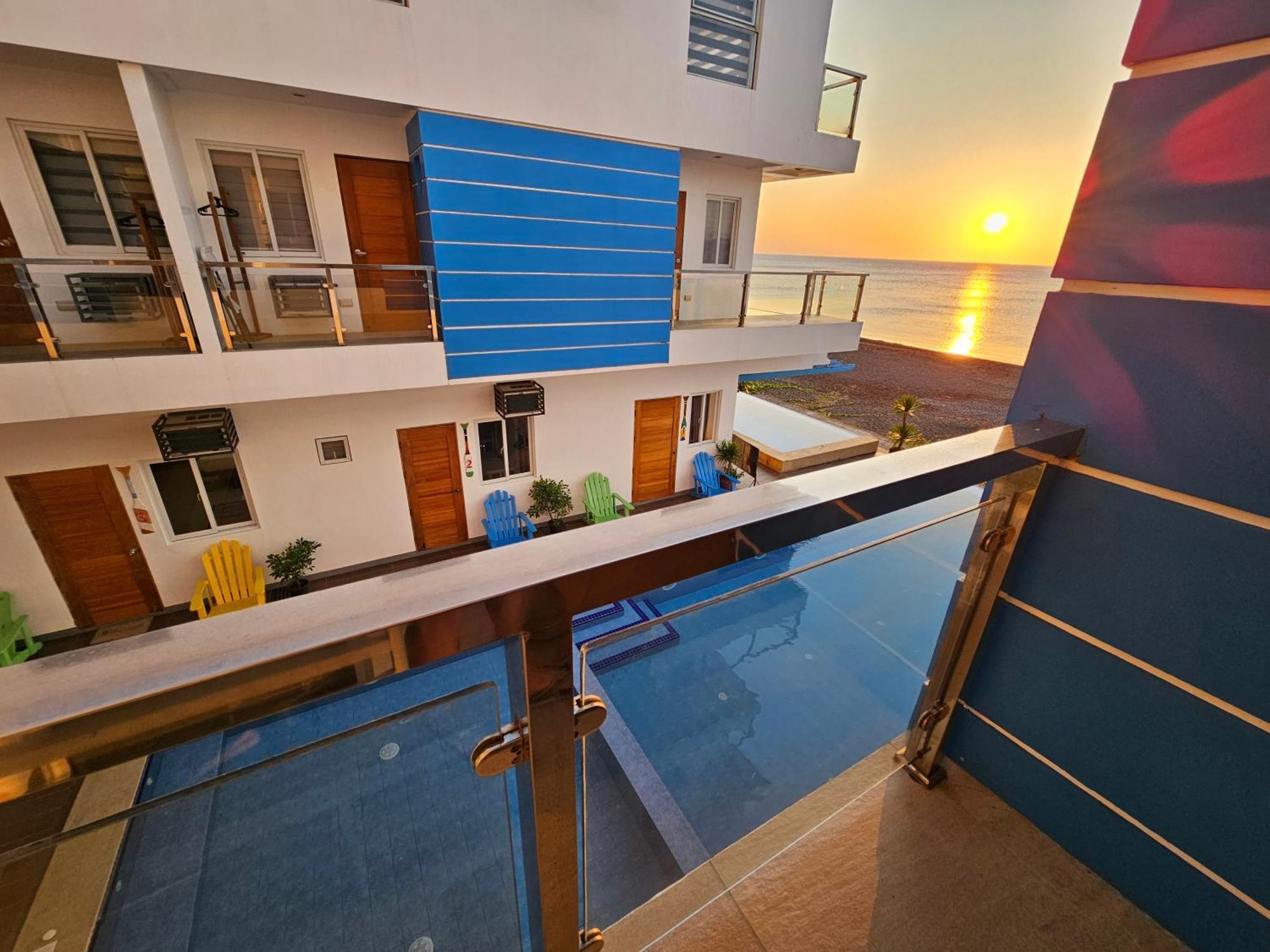 Blue Coast Beach Hotel Santa Ana  外观 照片