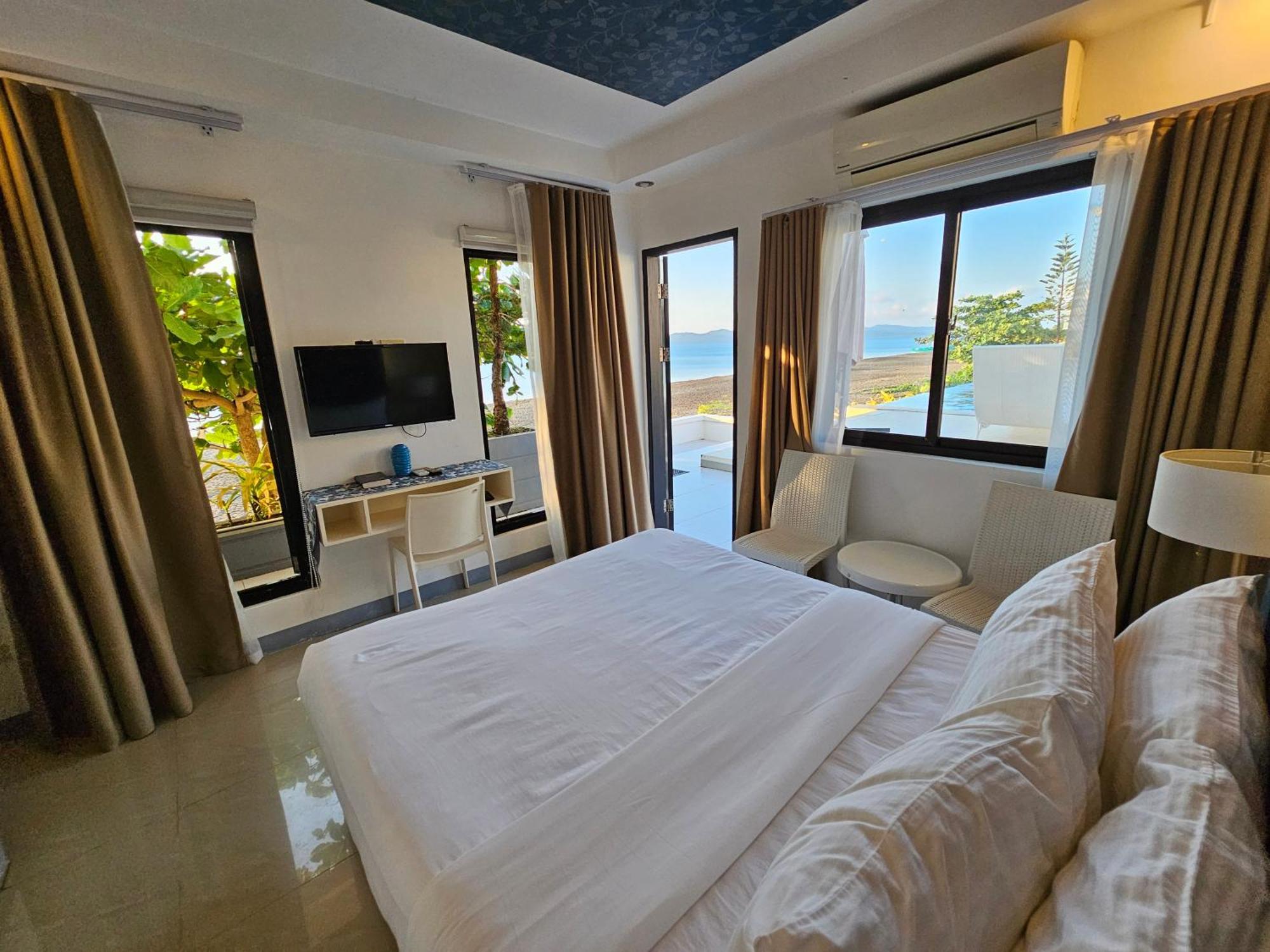 Blue Coast Beach Hotel Santa Ana  外观 照片